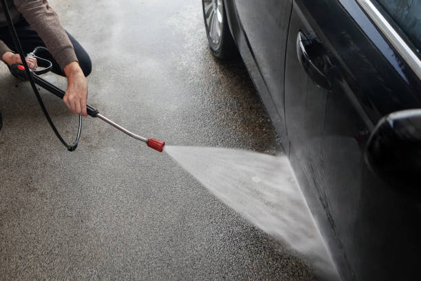 Best Commercial Building Pressure Washing  in Allison, IA
